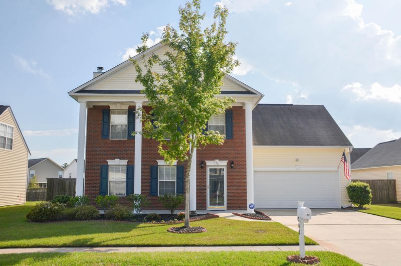 300 Dunning Rd, Summerville, SC 29483