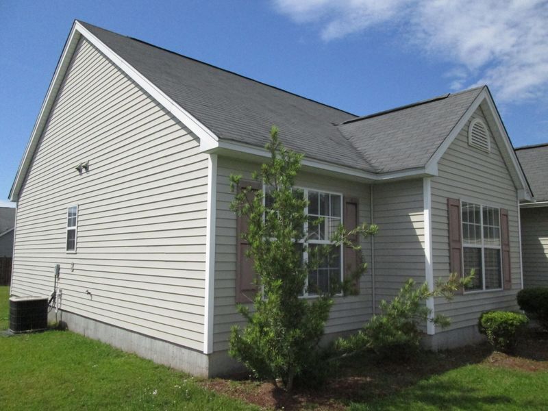113 Dovetail Cir, Summerville, SC 29483