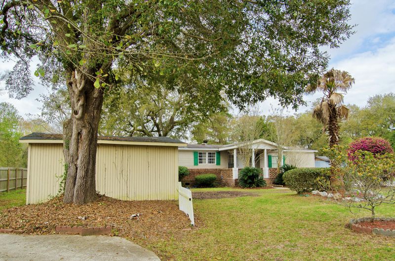 1229 Lieben Rd, Mount Pleasant, SC 29466