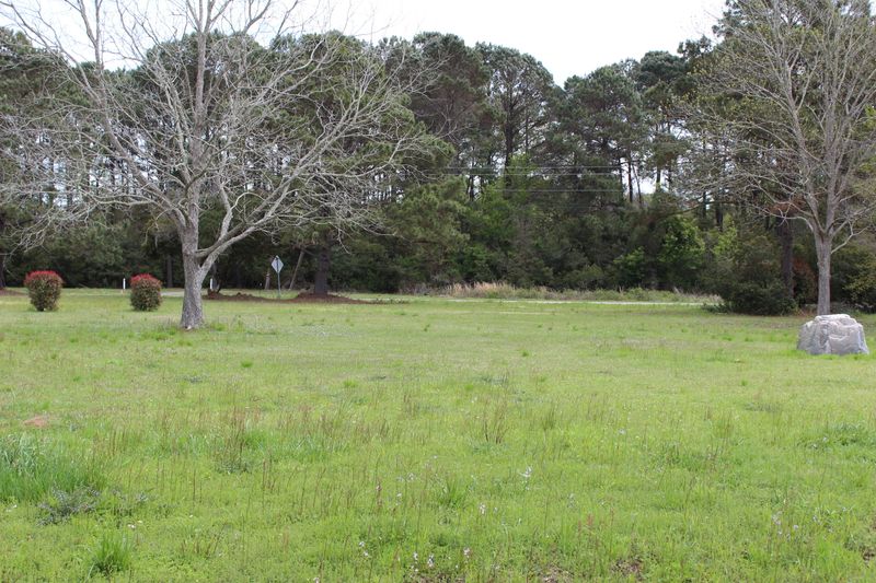 661 Highway 174, Edisto Island, SC 29438
