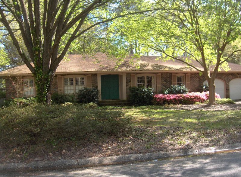 3 Milano St, Hanahan, SC 29410