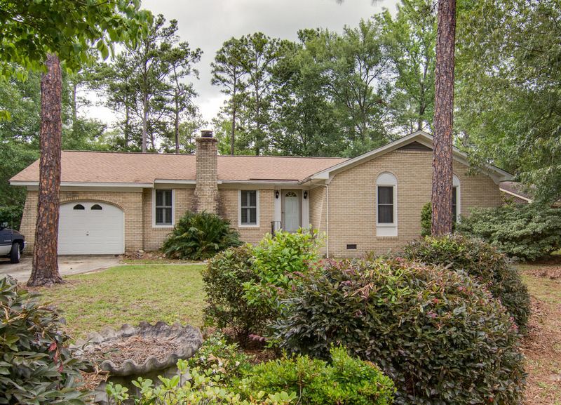 110 Summercourt Dr, Summerville, SC 29485