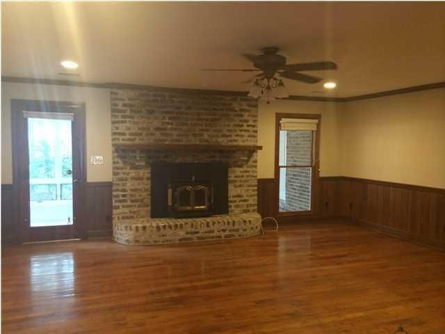 5881 Ryans Bluff Rd, North Charleston, SC 29418