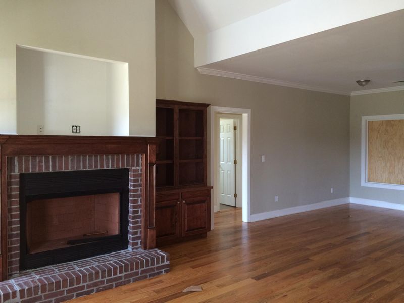 123 Jungle Ln, Cross, SC 29436