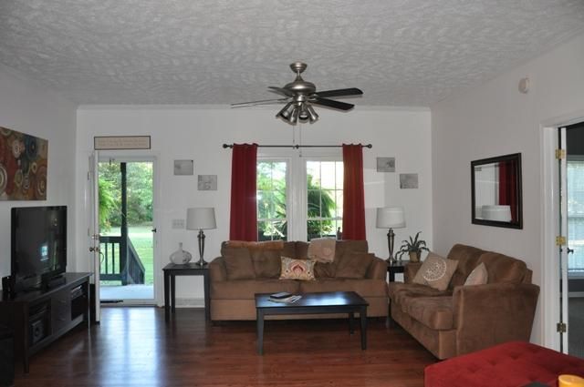 2025 Bentz Rd, Wadmalaw Island, SC 29487