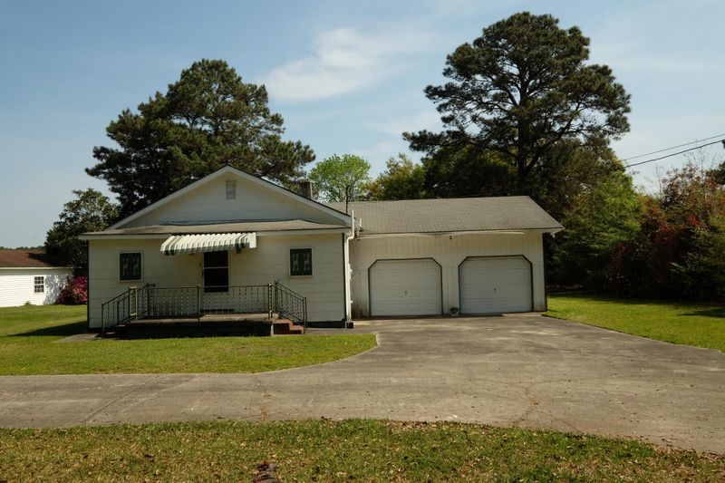 1285 River Rd, Johns Island, SC 29455