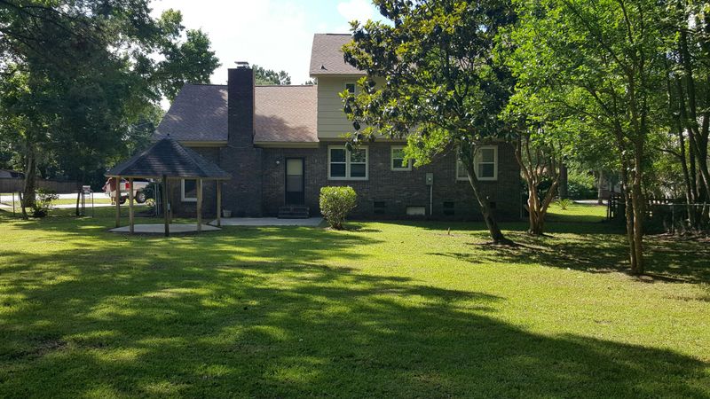 1504 Montclair St, Charleston, SC 29407