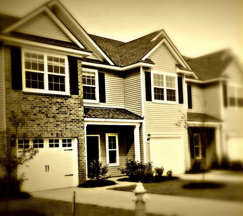 1079 Bennington Dr, Charleston, SC 29492