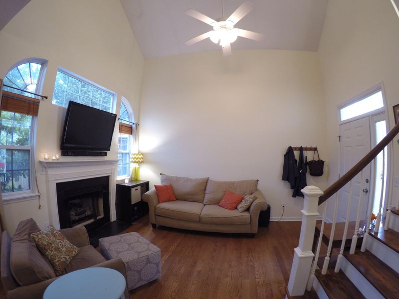 813 Harbor Place Dr, Charleston, SC 29412
