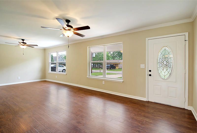 8829 Bucknell Dr, North Charleston, SC 29406