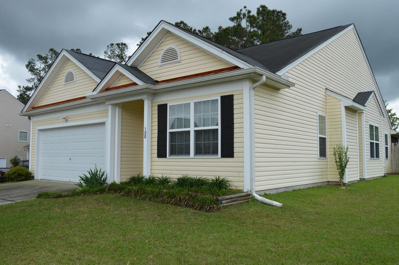 100 Balsam Cir, Summerville, SC 29485