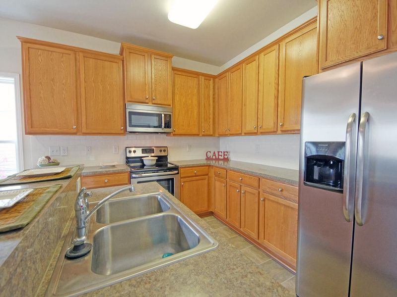 4018 Sanderson Ln, Summerville, SC 29483