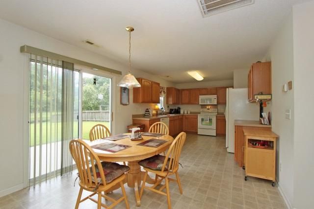 5120 Morrow Ln, Summerville, SC 29485