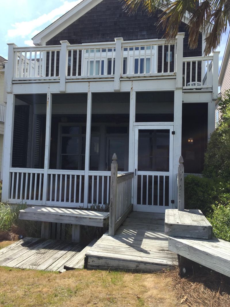 43 Ocean Point Dr, Isle Of Palms, SC 29451