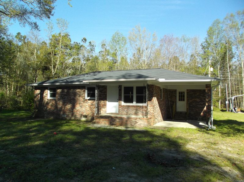 101 Albany St, Saint Stephen, SC 29479