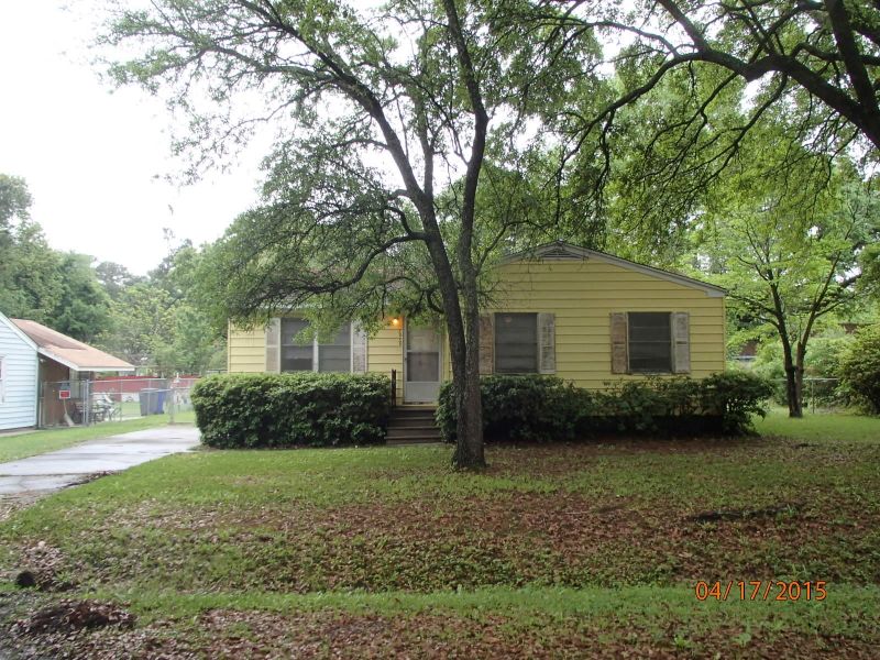7650 Lady St, North Charleston, SC 29420