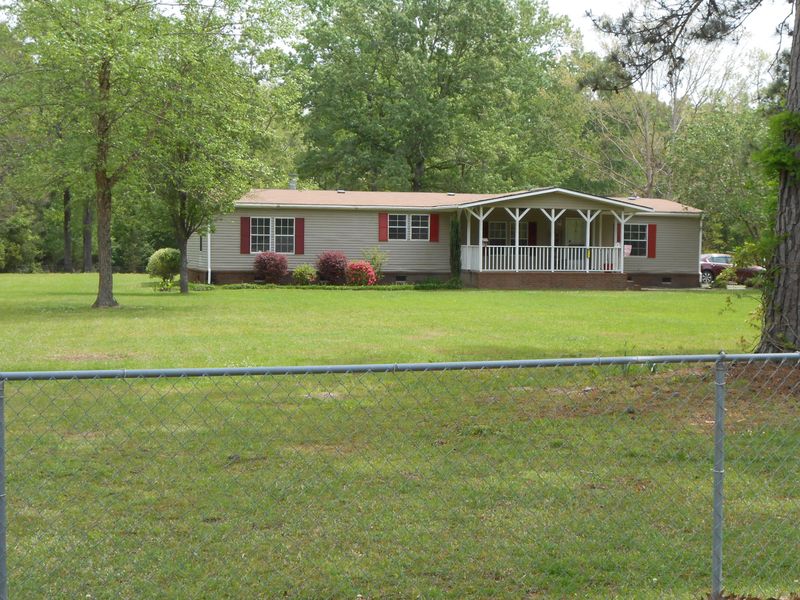 311 Winningham Rd, Summerville, SC 29483