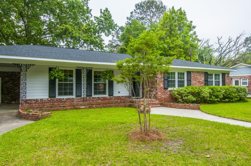 1413 Tara Rd, Charleston, SC 29407