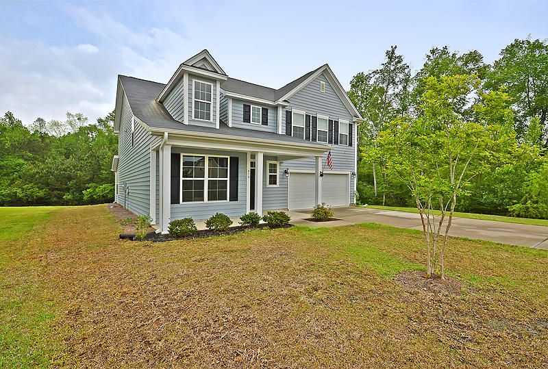 212 Donatella Dr, Goose Creek, SC 29445