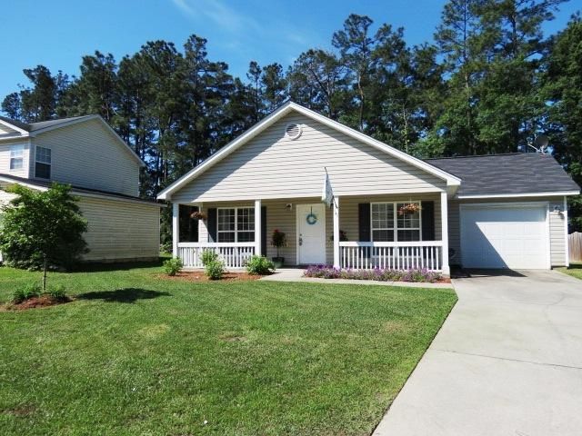 141 Caryota Ln, Summerville, SC 29483