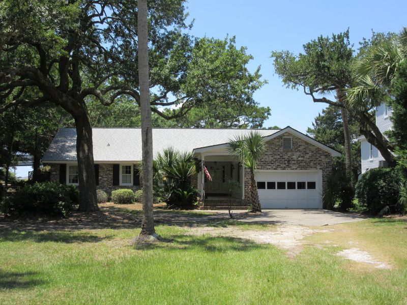 3 17th Ave, Isle Of Palms, SC 29451