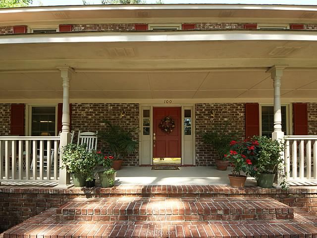 100 King Charles Ct, Summerville, SC 29485
