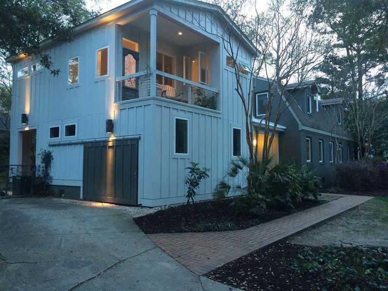 611 E Hobcaw Dr, Mount Pleasant, SC 29464
