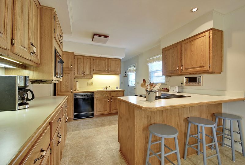 839 Lebby St, James Island, SC 29412
