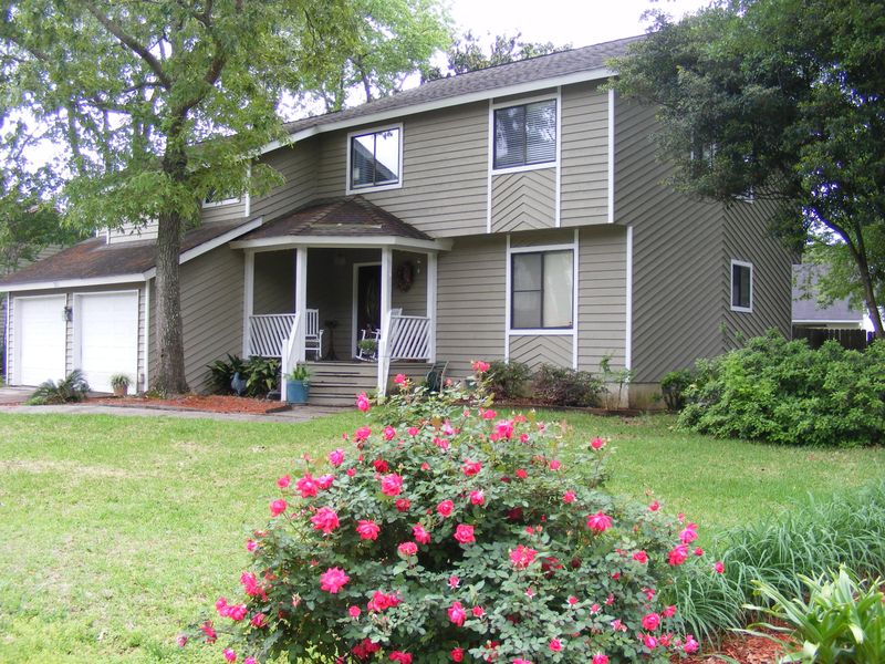 201 Dillard Dr, Goose Creek, SC 29445