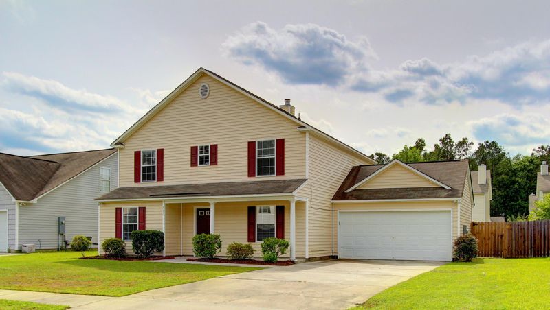 317 Aberdeen Cir, Summerville, SC 29483