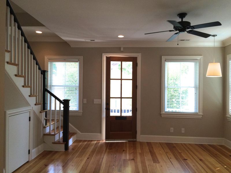 17 Dewey St, Charleston, SC 29403