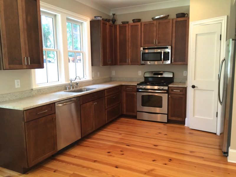 17 Dewey St, Charleston, SC 29403