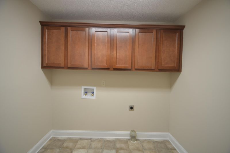1255 Mail Route, Bonneau, SC 29431
