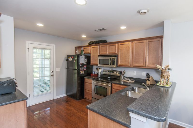 245 Larissa Dr, Charleston, SC 29414