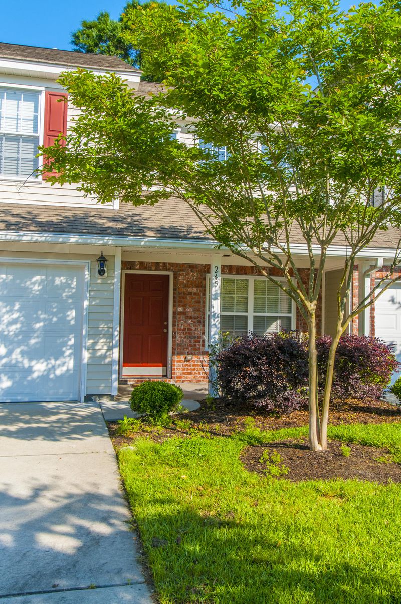 245 Larissa Dr, Charleston, SC 29414