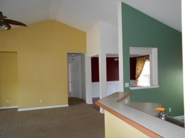 1437 Water Edge Dr, Charleston, SC 29492