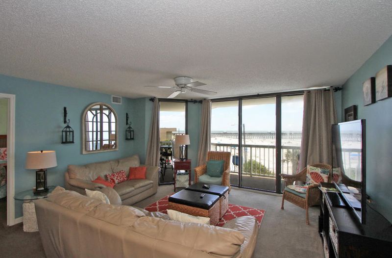 201 W Arctic Ave #203, Folly Beach, SC 29439