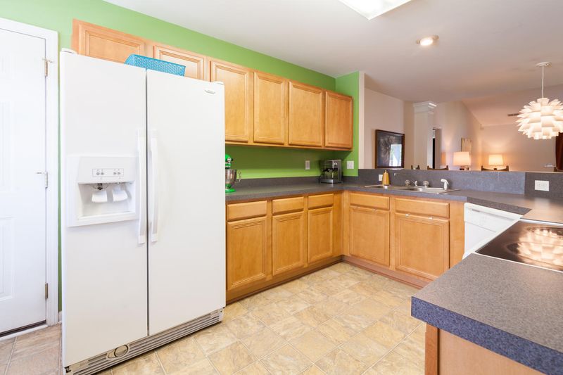 1286 River Rock Rd, Hanahan, SC 29410