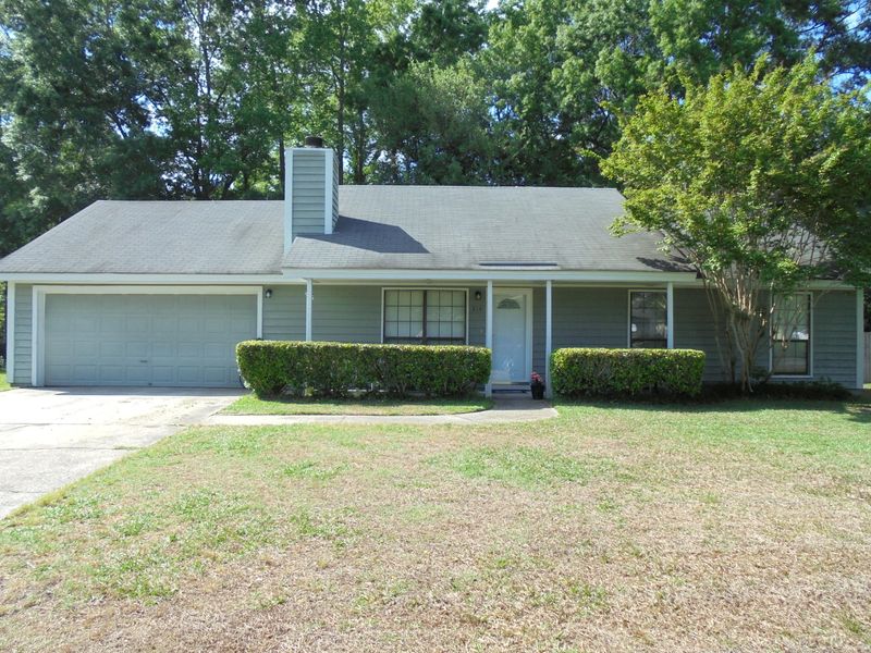 214 Jasmine Dr, Summerville, SC 29483