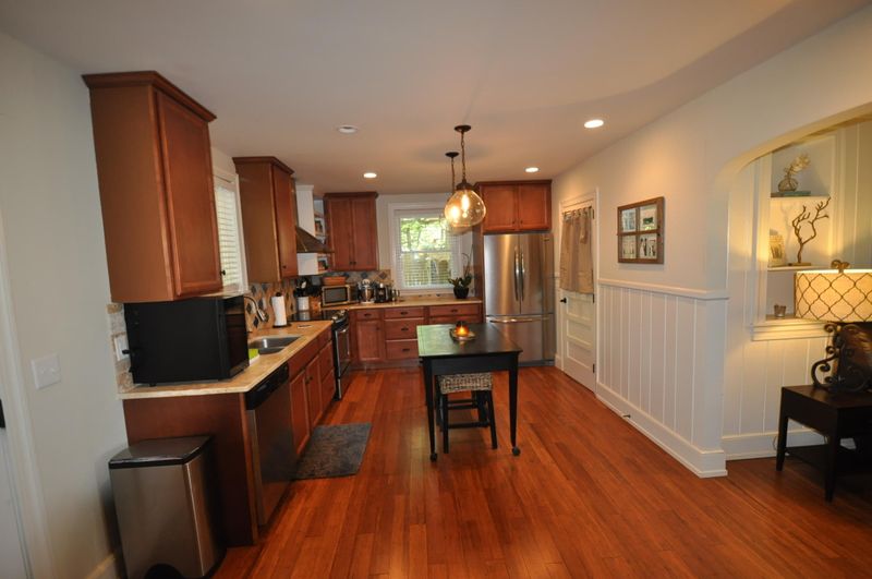 2160 Golfview Dr, Charleston, SC 29412