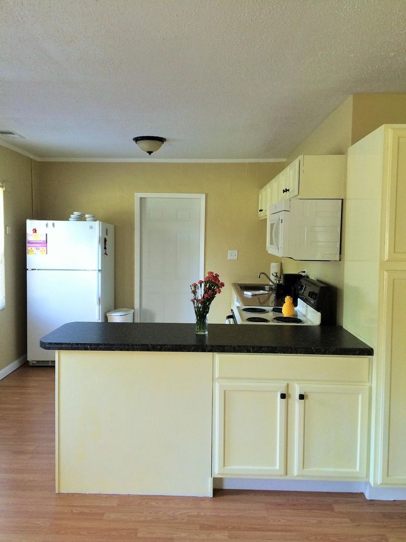 5867 Allison Ave, Hanahan, SC 29410