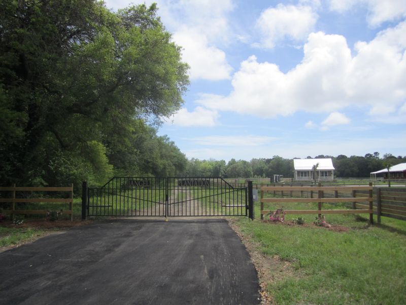 3 Plow Ground Rd, Johns Island, SC 29455