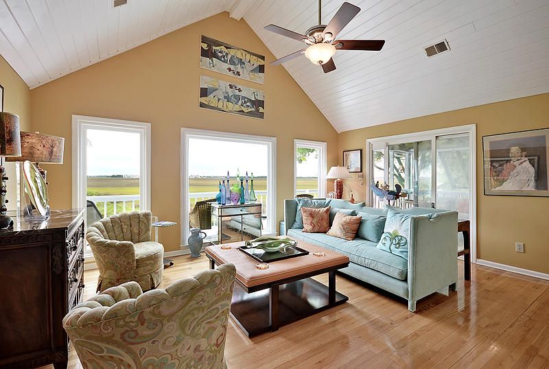 1544 Privateer Dr, Mount Pleasant, SC 29464