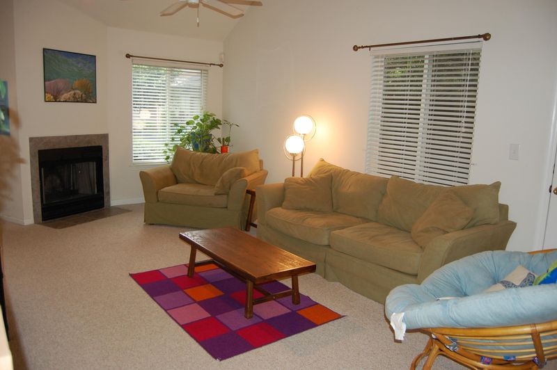 17 Maplecrest Dr, Charleston, SC 29412
