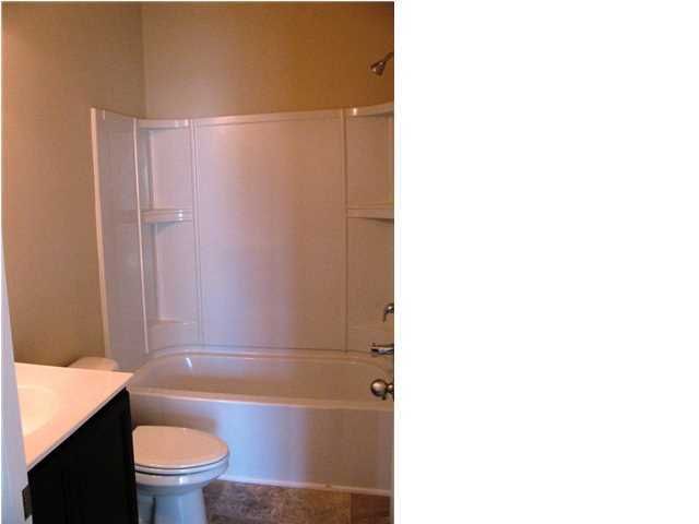 7781 Kinston St, North Charleston, SC 29418