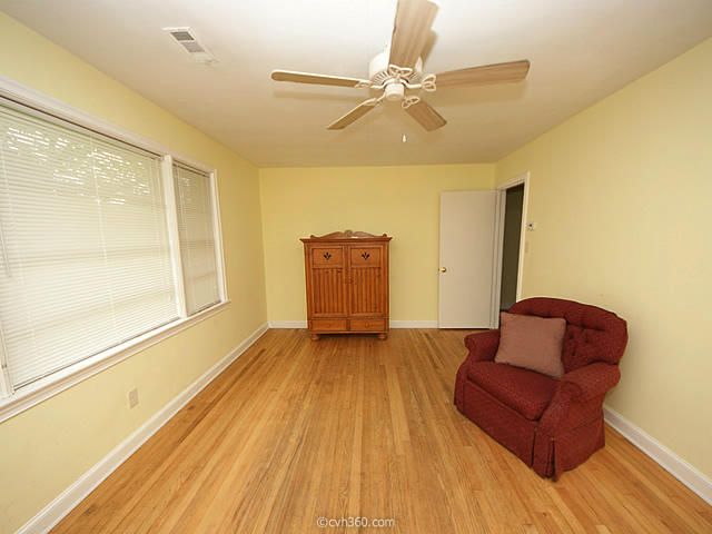 725 Catawba Dr, Charleston, SC 29414