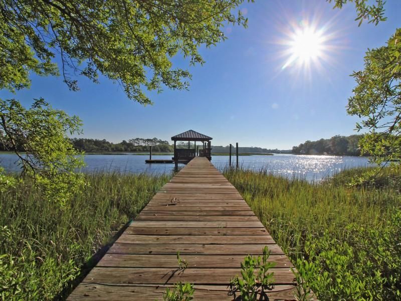 4367 Park Island Rd, Meggett, SC 29449