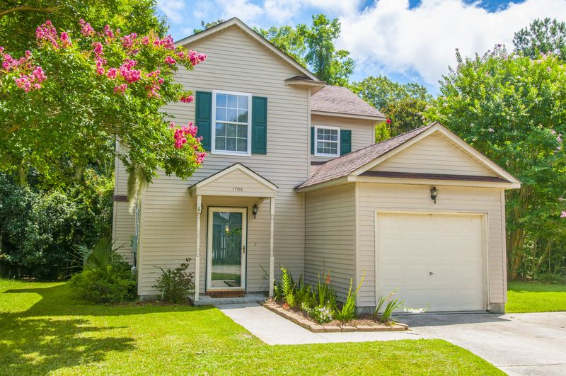 1706 Eallystockert Rd, Charleston, SC 29414