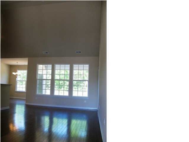 7717 Haywood Cir, North Charleston, SC 29418