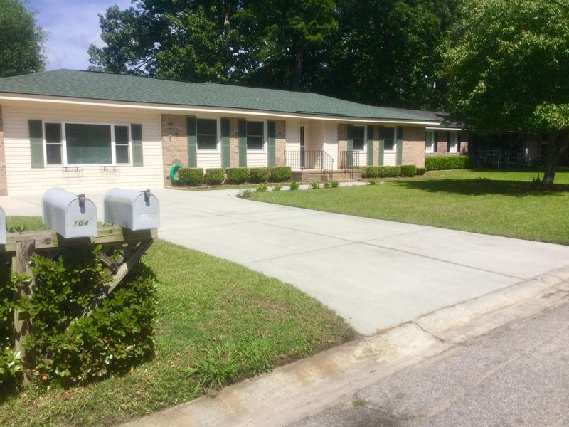 105 Jackson Rd, Ladson, SC 29456